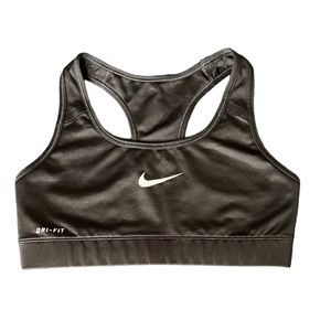Nike Pro Women's Black Sports Bra